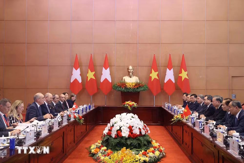 ttxvn_tong-bi-thu-chu-tich-nuoc-to-lam-hoi-dam-voi-tong-thong-thuy-si-9094678-1.jpg