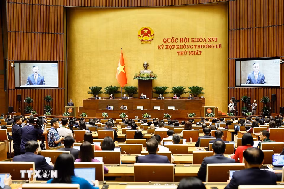 Quang cảnh bế mạc kỳ họp. (Ảnh: Doãn Tấn/TTXVN)
