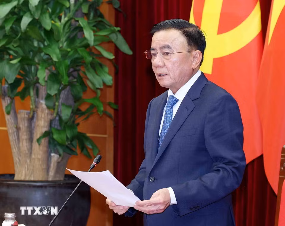 Thường trực Ban Bí thư Trần Cẩm Tú phát biểu tại buổi tiếp Đoàn cán bộ cấp Thứ trưởng và tương đương của Đảng Nhân dân Cách mạng Lào. (Ảnh: Phương Hoa/TTXVN)