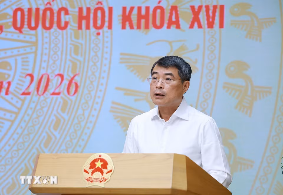 Ủy viên Bộ Chính trị, Bí thư Đảng ủy Chính phủ, Thủ tướng Chính phủ Lê Minh Hưng phát biểu khai mạc Hội nghị Ban Thường vụ Đảng ủy Chính phủ và Ban Thường vụ Đảng ủy Quốc hội. (Ảnh: Dương Giang/TTXVN)