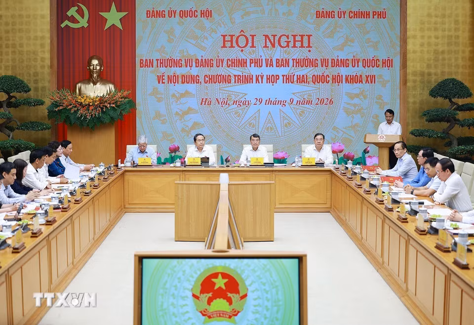 Hội nghị Ban Thường vụ Đảng ủy Chính phủ và Ban Thường vụ Đảng ủy Quốc hội. (Ảnh: Dương Giang/TTXVN)
