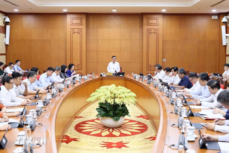 Đồng chí Trần Cẩm Tú, Ủy viên Bộ Chính trị, Bí thư Trung ương Đảng, Thường trực Ban Bí thư, phát biểu. (Ảnh: An Đăng/TTXVN)