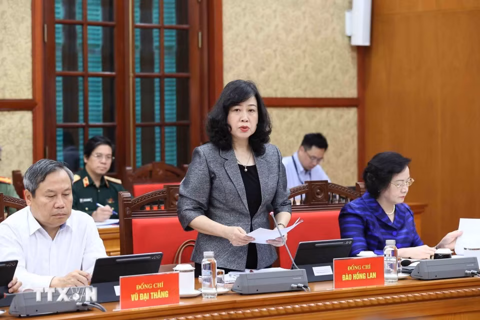 Đồng chí Đào Hồng Lan, Ủy viên Trung ương Đảng, Bộ trưởng Bộ Y tế phát biểu. (Ảnh: An Đăng/TTXVN)