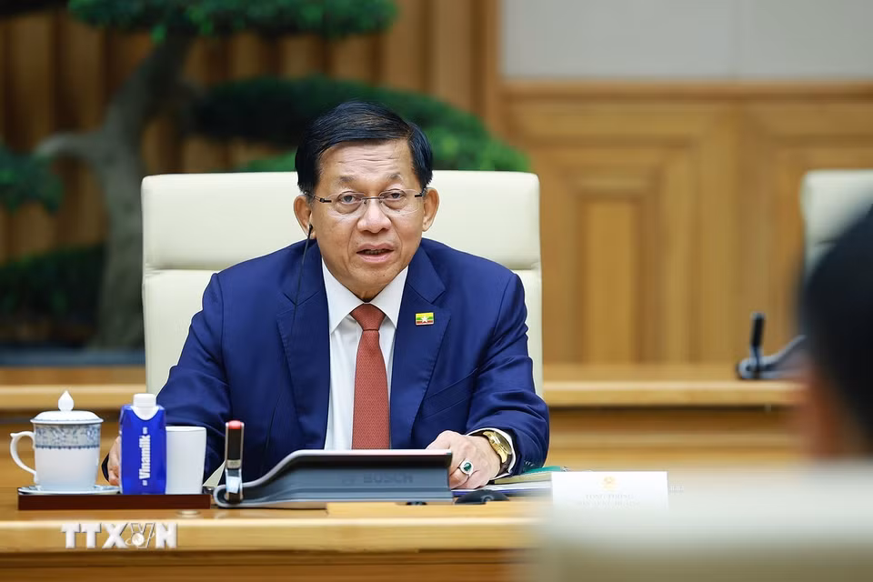 Tổng thống nước Cộng hòa Liên bang Myanmar Min Aung Hlaing phát biểu. (Ảnh: Dương Giang/TTXVN)
