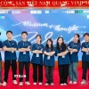 Em Nguyễn Lê Hiền Mai (thứ 4, từ trái sang) tham gia Ban tổ chức chương trình "Museum of Thought” - một dự án Trại Hè tâm lý học nhằm hỗ trợ tinh thần cho trẻ vị thành niên. (Ảnh: PV/TTXVN)
