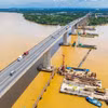 Thi công cầu Long Thành mới thuộc dự án mở rộng đoạn cao tốc Thành phố Hồ Chí Minh - Long Thành. (Ảnh: Công Phong/TTXVN)