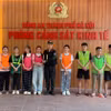 Các đối tượng tại cơ quan công an. (Ảnh: Công an Hà Nội)