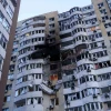 Một tòa chung cư tại Kiev bị hư hại sau cuộc tấn công bằng máy bay không người lái của Nga ngày 6/6. (Ảnh: AP)