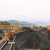Hoạt động sản xuất kinh doanh tại Công ty Tuyển than Cửa Ông-TKV. (Ảnh: Quốc Khánh/TTXVN)