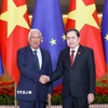 Chủ tịch Quốc hội Trần Thanh Mẫn hội kiến Chủ tịch Hội đồng châu Âu António Costa. (Ảnh: Doãn Tấn/TTXVN)