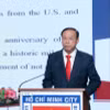 Ông Nguyễn Văn Thọ, Phó Chủ tịch Thường trực HĐND Thành phố, Chủ tịch Hội hữu nghị Việt-Mỹ Thành phố Hồ Chí Minh, phát biểu chúc mừng kỷ niệm Ngày Độc lập Hoa Kỳ. (Ảnh: Xuân Khu/TTXVN)