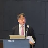 Ông Park Young Jun, giáo sư tại Đại học Quốc phòng Hàn Quốc phát biểu tại hội thảo. (Ảnh: Đức Thắng/TTXVN)