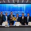 Các đại biểu hai nước chụp ảnh chung. (Ảnh: TTXVN phát)
