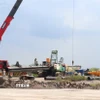 Các đơn vị thi công triển khai thi công Cảng hàng không quốc tế Gia Bình. (Ảnh: Thanh Thương/TTXVN)