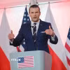 Bộ trưởng Quốc phòng Mỹ Pete Hegseth. (Ảnh: PAP/TTXVN)