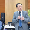Chủ tịch UBND tỉnh Gia Lai Phạm Anh Tuấn phát biểu tại buổi tọa đàm. (Ảnh: Khánh Vân/TTXVN)