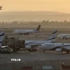 Các máy bay tại sân bay Ben Gurion ở miền Trung Israel. (Ảnh: IRNA/TTXVN)