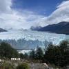 Sông băng Perito Moreno ở Patagonia, thành phố cực Nam của Nam Mỹ nằm ở miền Nam Argentina, nổi bật với những khối băng xanh khổng lồ và các vách băng nứt vỡ hùng vĩ. (Ảnh: Diệu Hương/TTXVN)