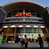 Rạp chiếu phim AMC ở Los Angeles, bang California (Mỹ). (Ảnh: AFP/TTXVN)