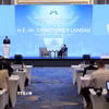 Diễn giả Christopher Landau, Thứ trưởng Ngoại giao Hoa Kỳ phát biểu. (Ảnh: An Đăng/TTXVN)