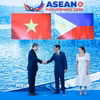 Tổng thống Philippines Ferdinand Romualdez Marcos Jr, Chủ tịch ASEAN năm 2026 đón Thủ tướng Lê Minh Hưng dự Hội nghị Cấp cao ASEAN lần thứ 48. (Ảnh: Dương Giang/TTXVN)