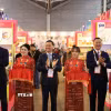 Các đại biểu cắt băng khai trương Không gian giới thiệu sản phẩm tiêu biểu của doanh nghiệp Thành phố Hồ Chí Minh. (Ảnh: Tất Đạt/TTXVN)