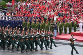 Cận cảnh lễ diễu hành kỷ niệm 70 năm giải phóng Hải Phòng 