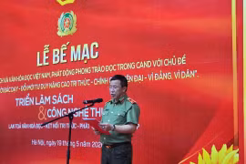Thiếu tướng Nguyễn Công Bẩy, Phó Cục trưởng Cục Công tác chính trị phát biểu tại buổi lễ. (Ảnh:PV/Vietnam+)