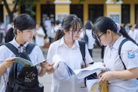 Tuyển sinh lớp 10 Hà Nội: Nhiều điểm mới, thí sinh được lợi gì?