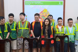 Các đối tượng tổ chức hoạt động lừa đảo chiếm đoạt tài sản và đánh bạc trực tuyến xuyên quốc gia.(Ảnh: CACC)