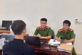 Nam thanh niên được giải cứu khi bị "bắt cóc online". (Ảnh: Bộ Công an cung cấp)