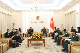 Quang cảnh buổi tiếp Phó Đô đốc Mark Hammond. (Ảnh: PV/Vietnam+)