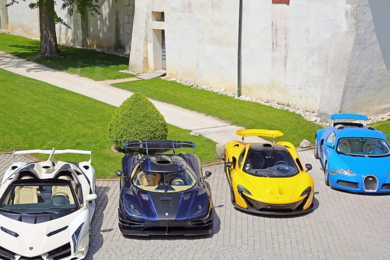 25 siêu xe được bán đấu giá đều là các nhãn xe nổi tiếng như Ferraris, Lamborghini, Bentley, Maserati và Mc Larens. (Nguồn: CNN)