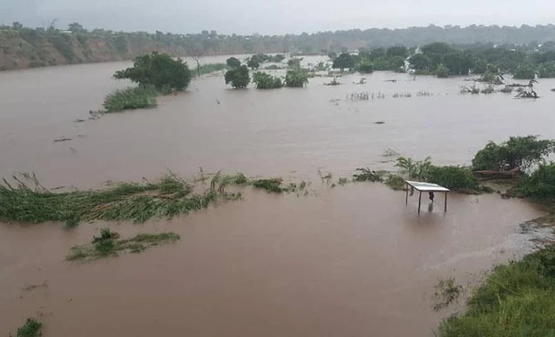 Cả một ngôi làng ở quận Rumphi, miền Bắc Malawi bị lũ lụt và lở đất cuốn trôi. (Nguồn: aaj.tv)