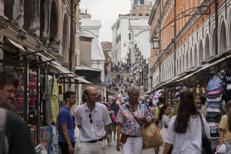 Italy đang đối mặt với tình trạng già hóa dân số nhanh chóng. (Nguồn: Euro News)