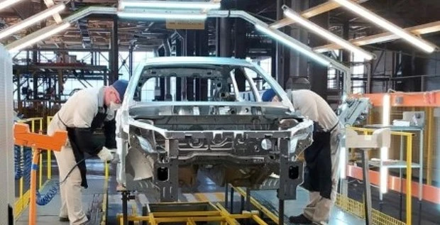 Doanh nhân Áo gửi Tổng thống Putin đề xuất cứu công nghiệp ôtô Nga