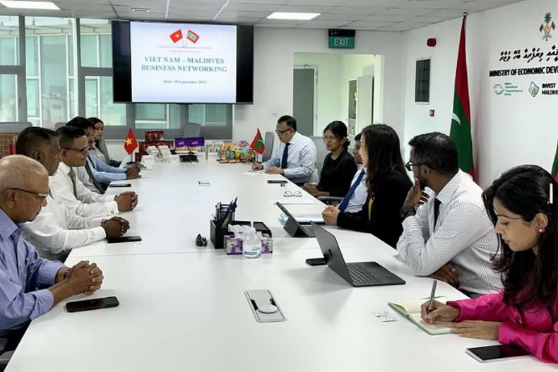 Đại sứ Trịnh Thị Tâm phát biểu tại buổi tọa đàm. (Nguồn: Baoquocte)