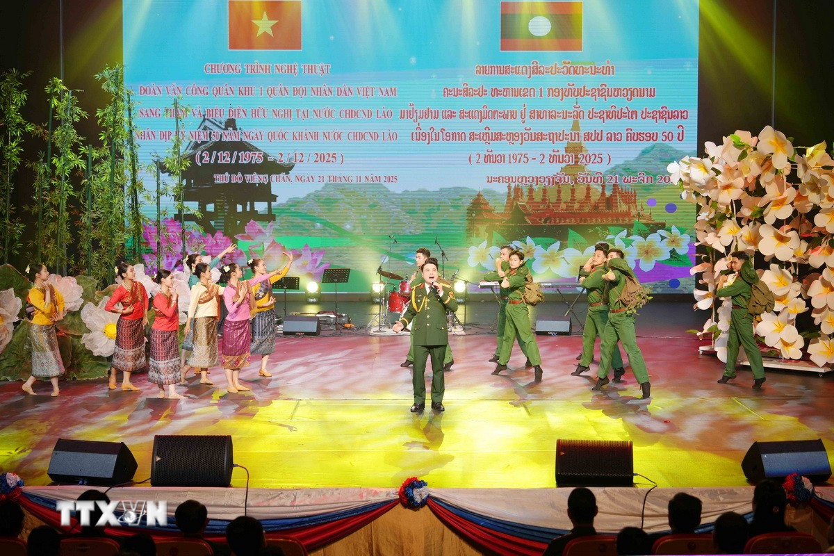 ttxvn-nghe-thuat-viet-lao.jpg