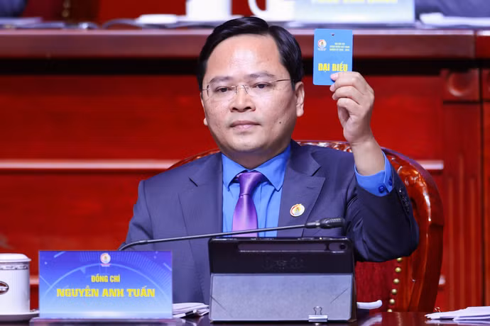 Ông Nguyễn Anh Tuấn, Chủ tịch Tổng Liên đoàn Lao động Việt Nam nhấn mạnh việc bầu Ban Chấp hành Tổng Liên đoàn Lao động Việt Nam khóa XIV phải coi trọng chất lượng, có số lượng và cơ cấu hợp lý. (Ảnh: PV/Vietnam+)