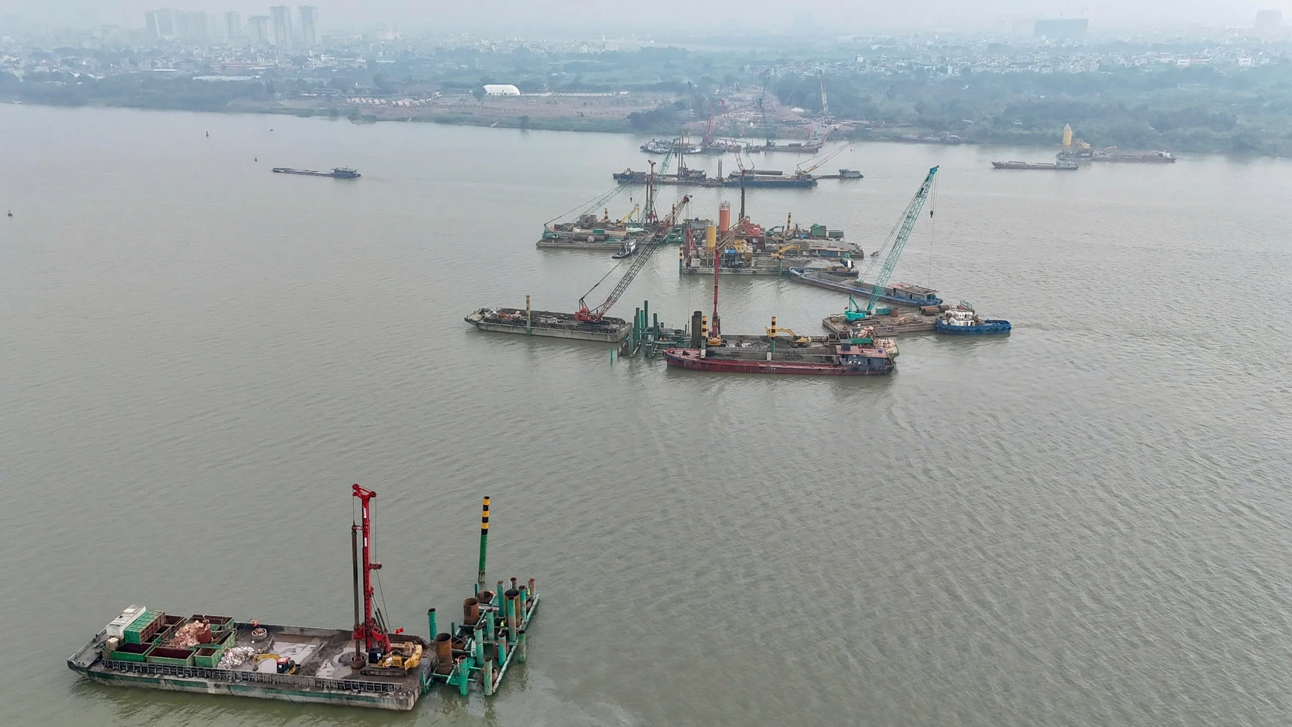 Cầu Trần Hưng Đạo qua sông Hồng thi công xuyên Tết, hướng đến hoàn thành giữa năm 2027