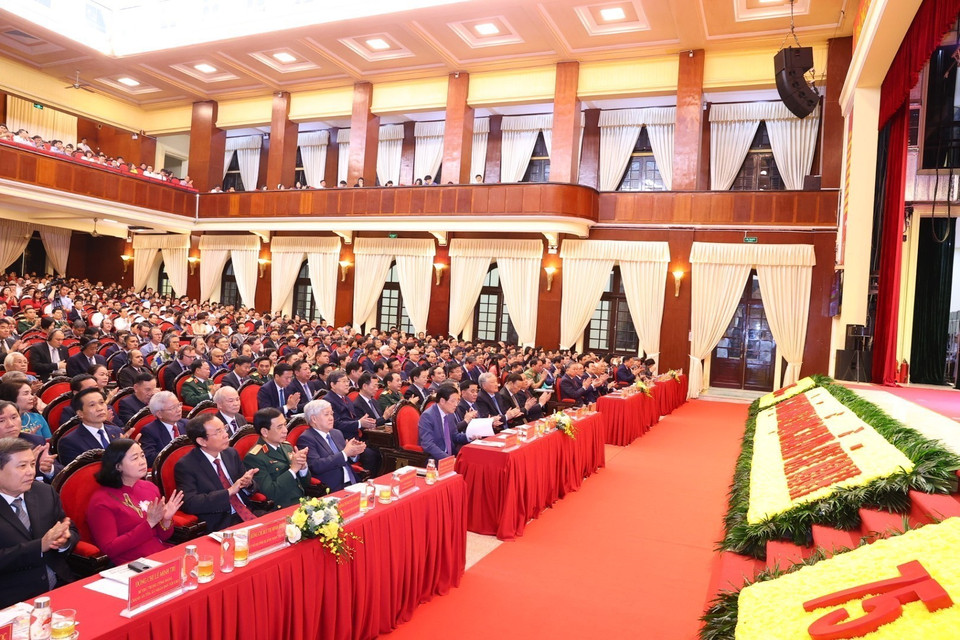 Lãnh đạo, nguyên lãnh đạo Đảng, Nhà nước và các đại biểu dự Lễ kỷ niệm. (Ảnh: Văn Điệp/TTXVN)