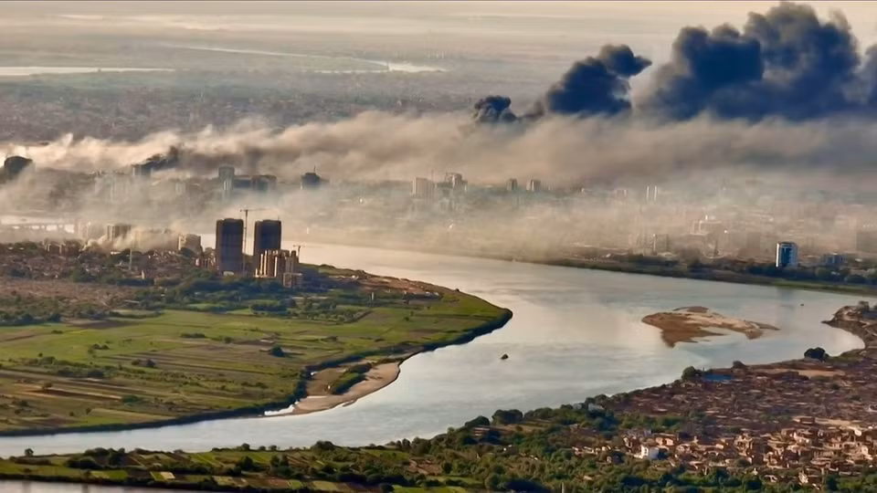 Xung đột vẫn tiếp diễn ở thủ đô Khartoum. (Nguồn: AFP/TTXVN)