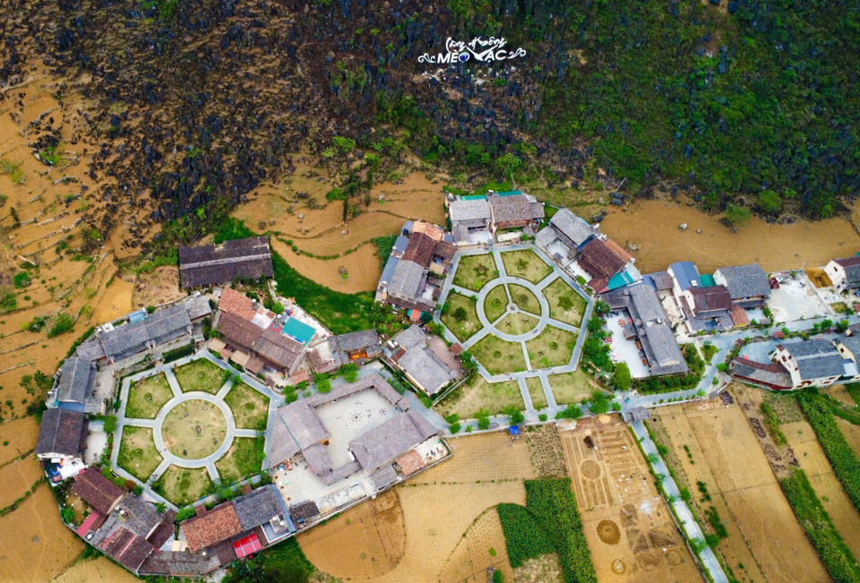 Toàn cảnh Làng văn hóa du lịch cộng đồng thôn Pả Vi Hạ (xã Pả Vi, huyện Mèo Vạc, tỉnh Hà Giang). (Ảnh: Nam Thái/TTXVN)