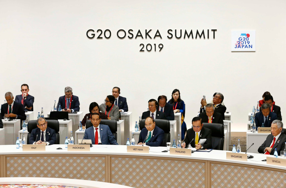 Thủ tướng Nguyễn Xuân Phúc dự Phiên thứ 3 về Phát triển bền vững. (Ảnh: Thống Nhất/TTXVN)