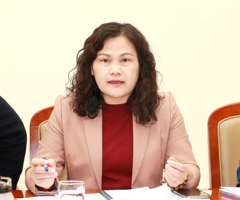 Bà Nguyễn Thị Sự, Phó Tổng Giám đốc Thông tấn xã Việt Nam phát biểu tại hội nghị. (Ảnh: Phương Hoa/TTXVN)