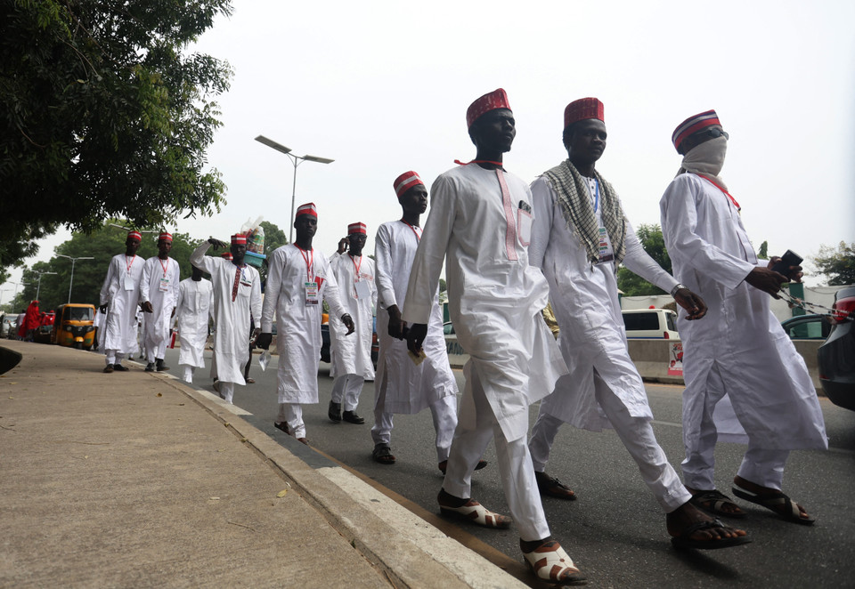 Đây là một trong những nỗ lực của giới chức địa phương nhằm tạo điều kiện cho những người nghèo nhất cũng có cơ hội tổ chức đám cưới.(Ảnh: AFP/TTXVN)