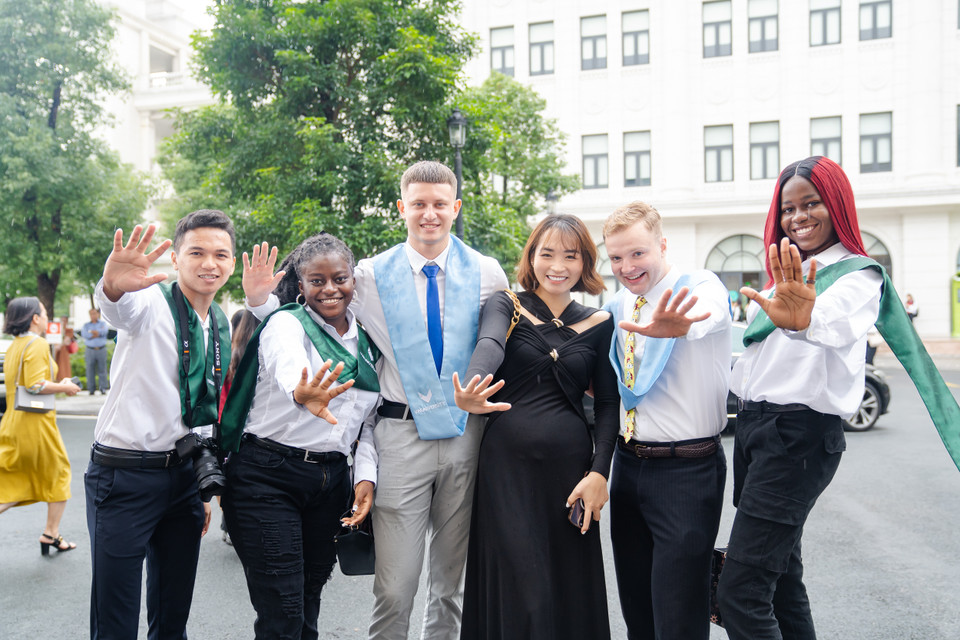 Sinh viên của VinUni đến từ nhiều Quốc gia khác nhau, tạo nên một ngôi nhà chung phong phú về bản sắc văn hóa. (Nguồn: Vietnam+)