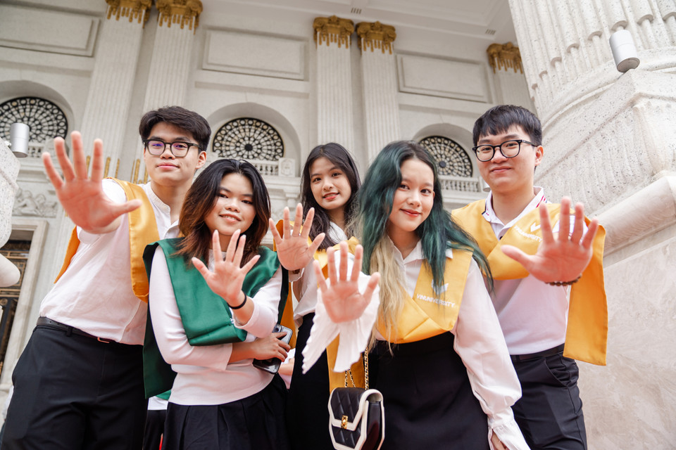 Nụ cười duyên dáng của các tân sinh viên VinUni(Nguồn: Vietnam+)