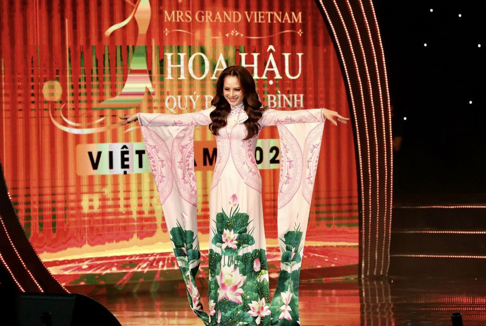Mrs Grand International là cuộc thi sắc đẹp quốc tế uy tín dành cho các quý bà đã diễn ra hàng năm ở nhiều nước: Thái Lan, Philippines, Canada… Theo đó, thí sinh đăng quang Mrs Grand Vietnam sẽ đại diện nhan sắc Việt dự cuộc thi này. (Ảnh: Mai Mai/Vietnam+)