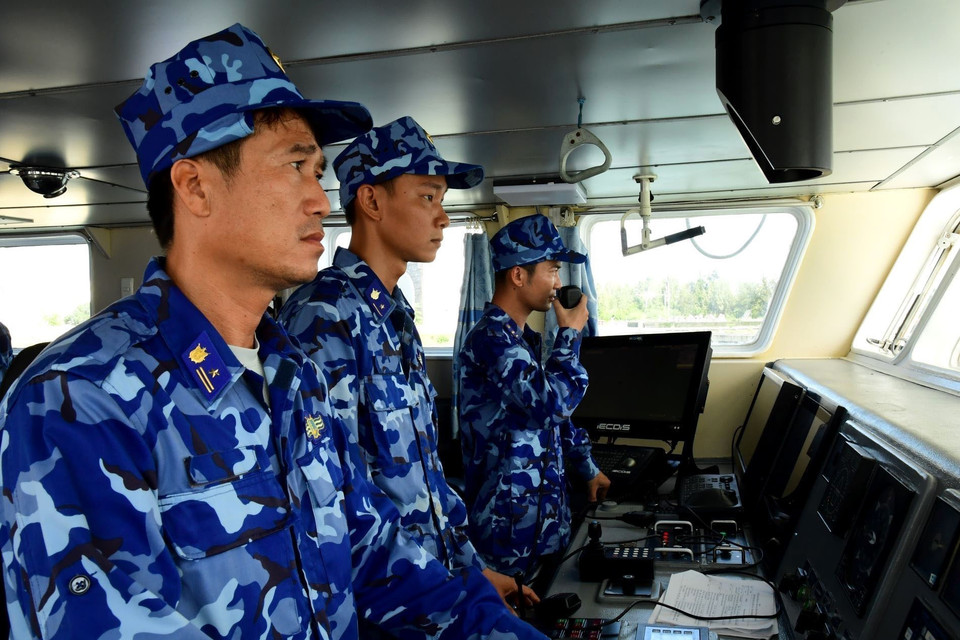 Chiến sỹ thực hiện các phần thi. (Ảnh: Trịnh Bang Nhiệm/TTXVN)